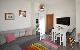 Apartment Yelena Rose West