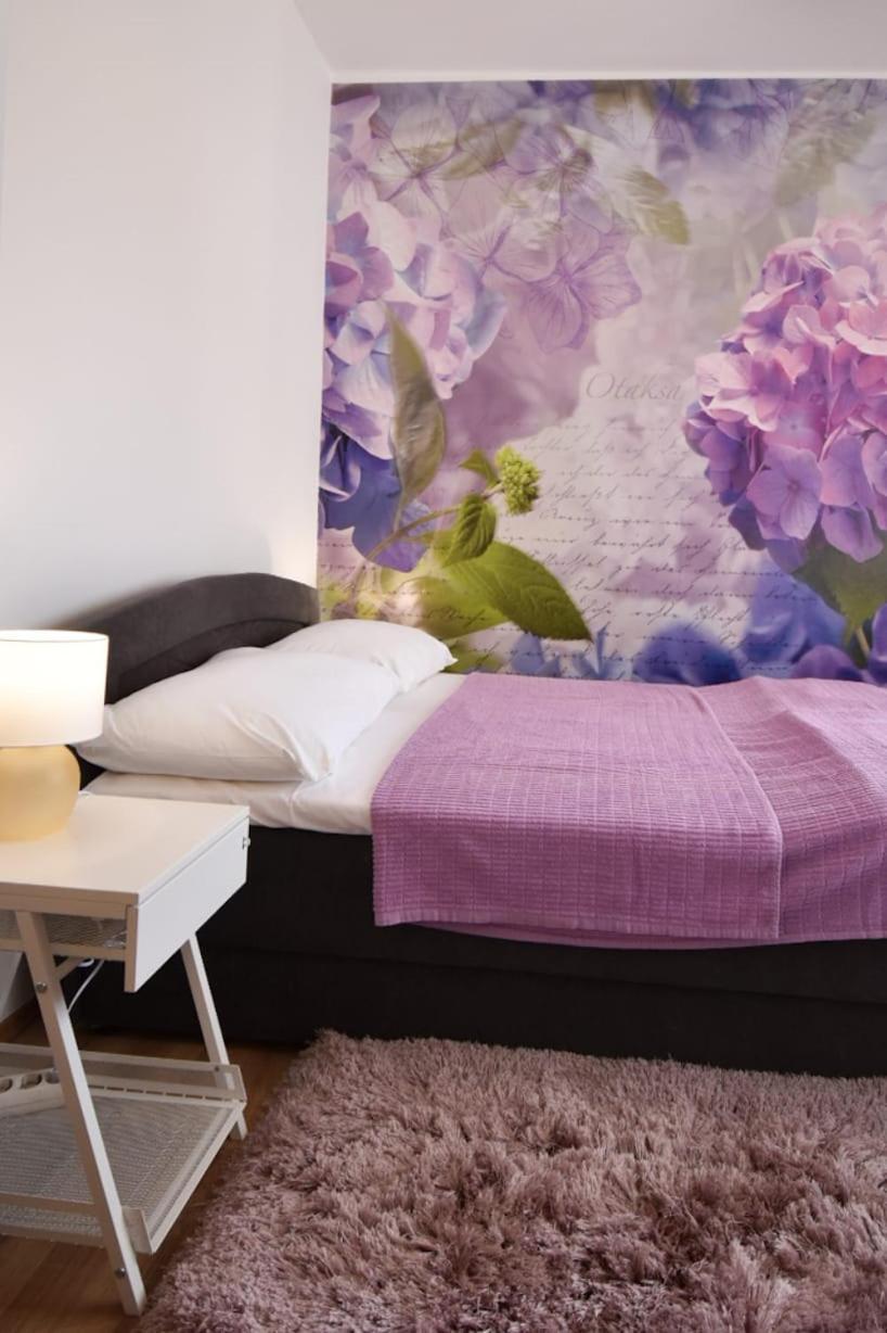 Apartment Yelena Rose West Zara Esterno foto