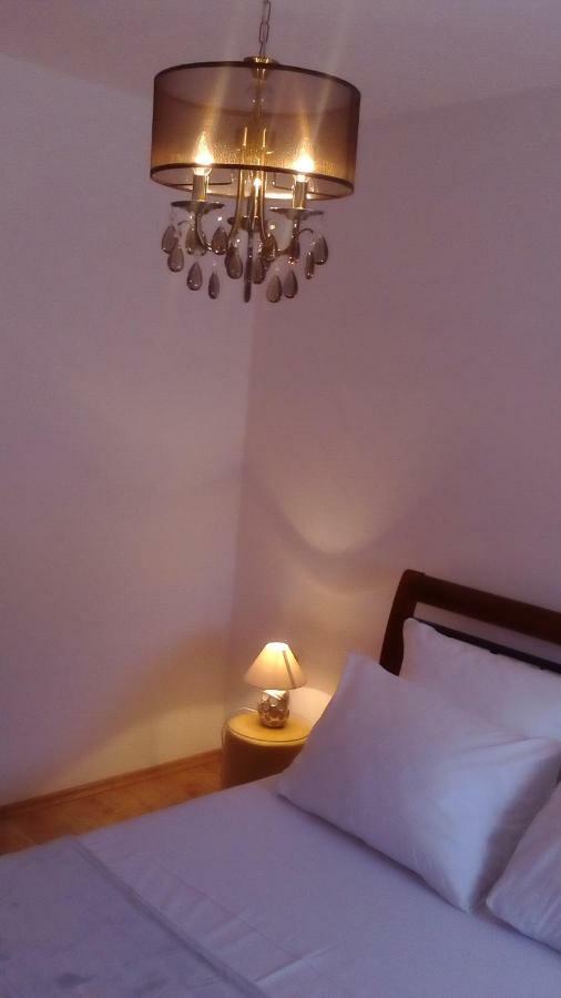Apartment Yelena Rose West Zara Esterno foto