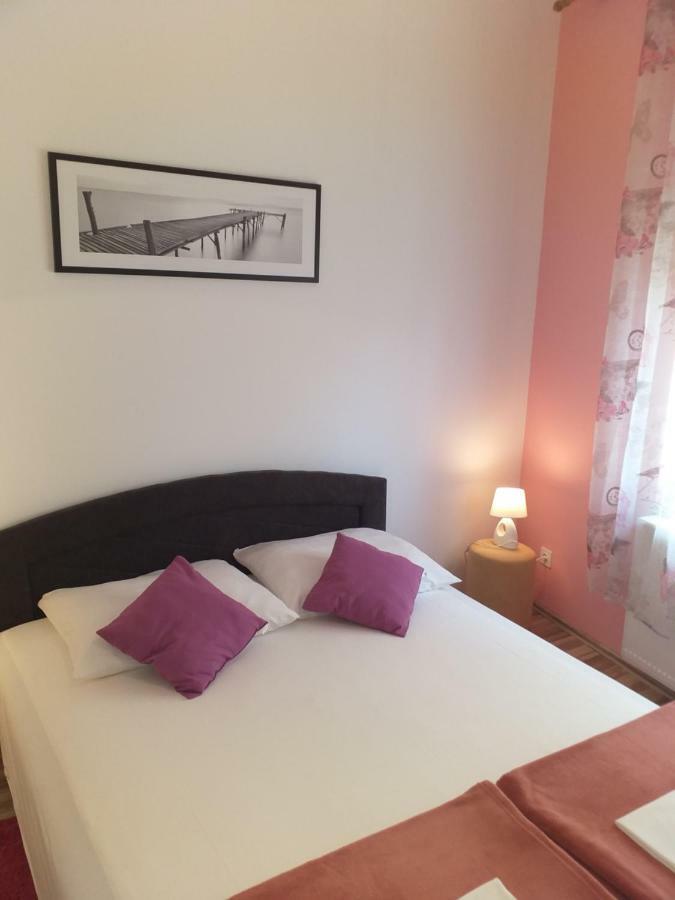 Apartment Yelena Rose West Zara Esterno foto