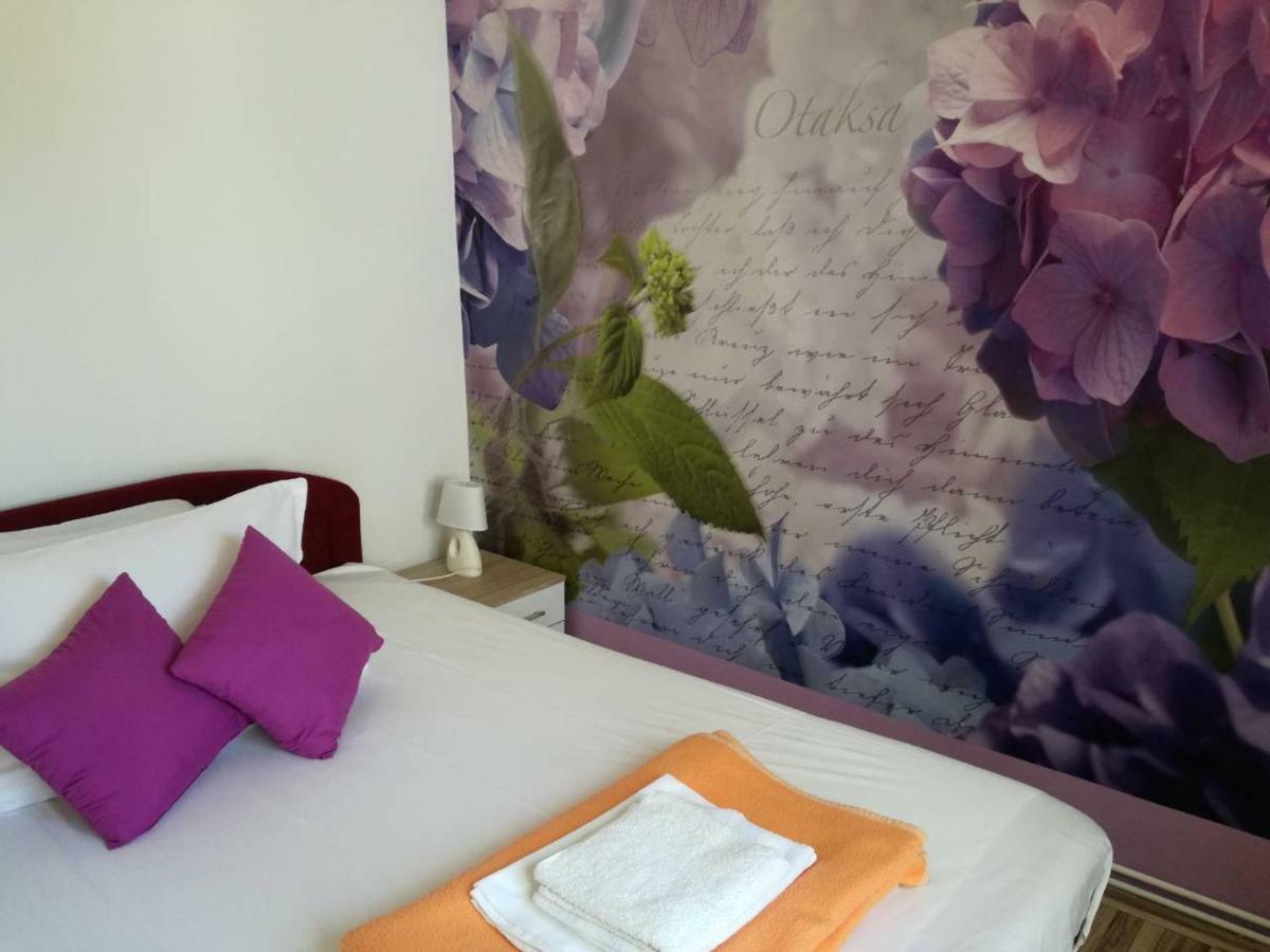 Apartment Yelena Rose West Zara Esterno foto